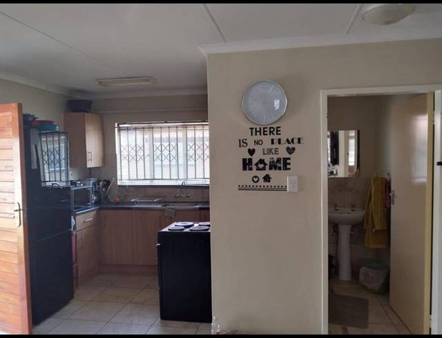 2 BEDROOM HOUSE FOR SALE IN FREEDOM PARK A